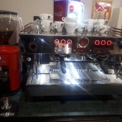 La Marzocco KB 90 installata presso bar "Conti" di Lucca